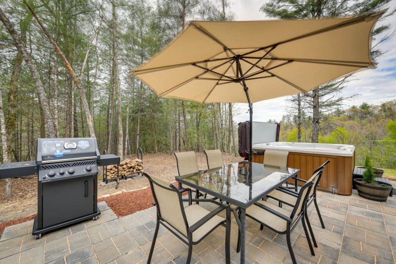 Scenic Murphy Cabin With Hot Tub, Fire Pit And Views Exterior photo
